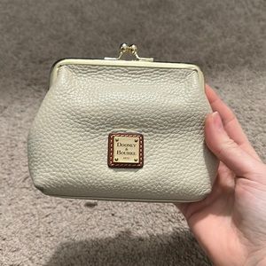 Dooney & Bourke wallet